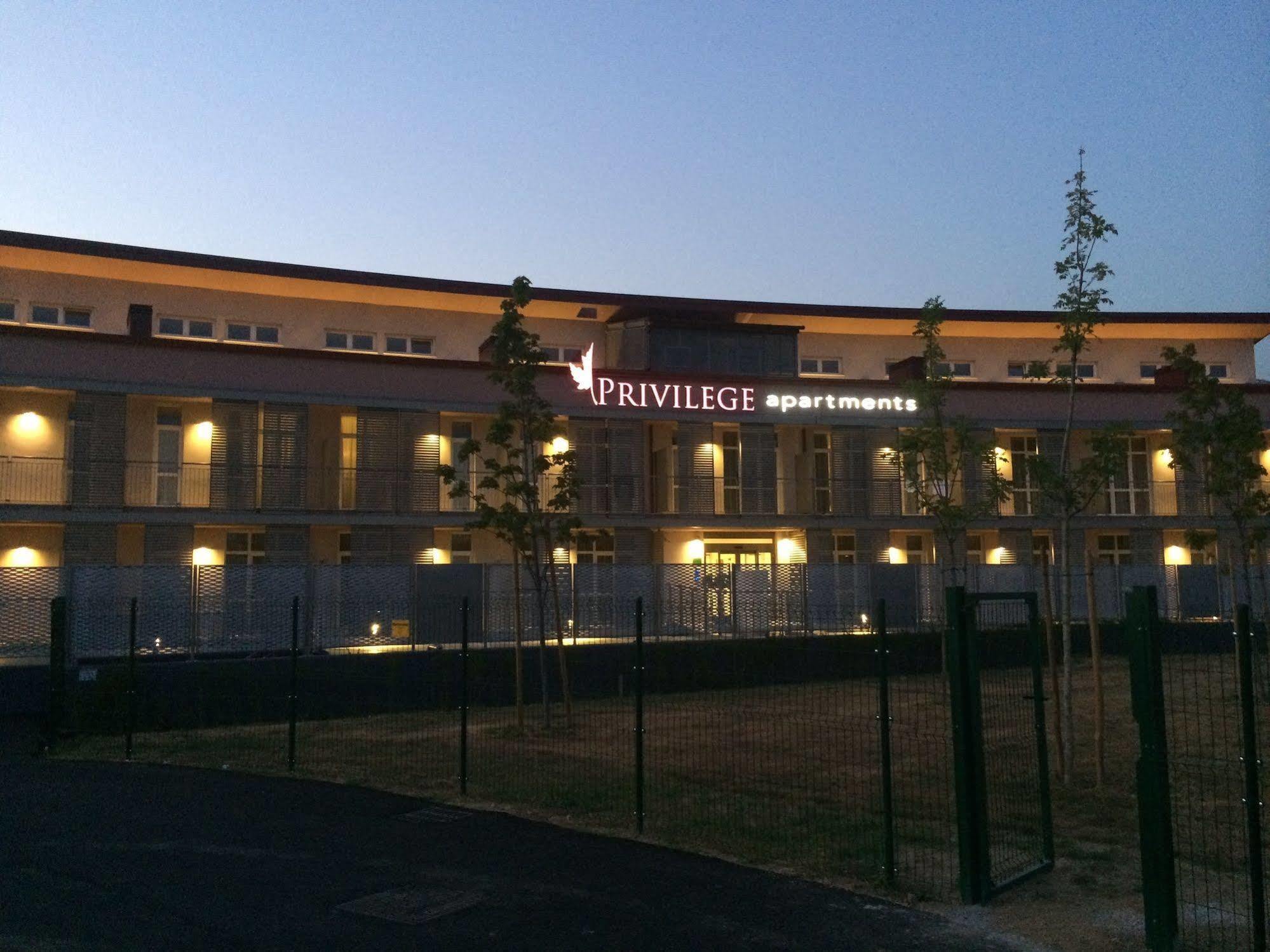 优渥公寓式酒店 维莫卡特 外观 照片